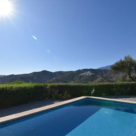 La Frasca With Private Pool Corumbela