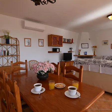 Dağ evi La Frasca With Private Pool *