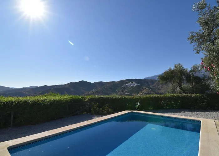 La Frasca With Private Pool Corumbela