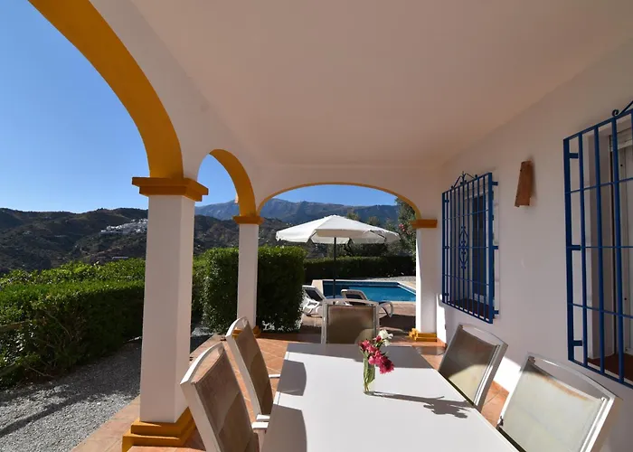 Σαλέ La Frasca With Private Pool Corumbela